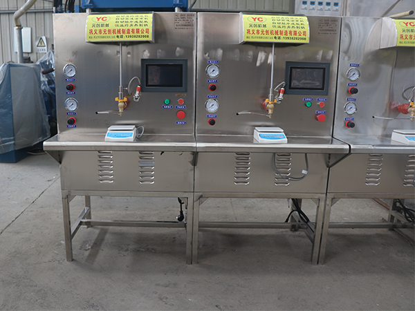 膏藥機(jī) 膏藥機(jī)